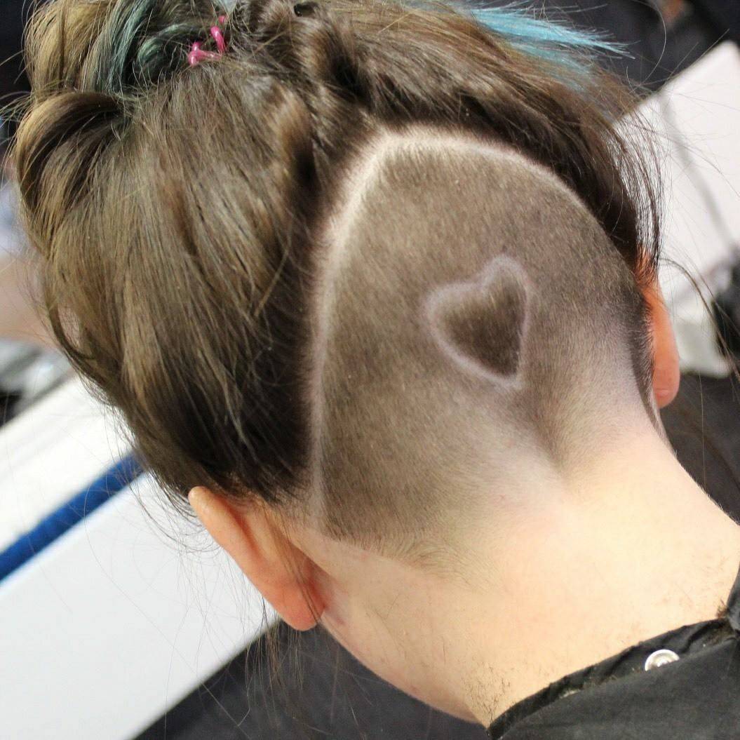  Haircut By Levi 

Fresh undercut with a heart in the middle and a tapered neckline ♥️

Book in at www.levisbarbershop.nearcut.com