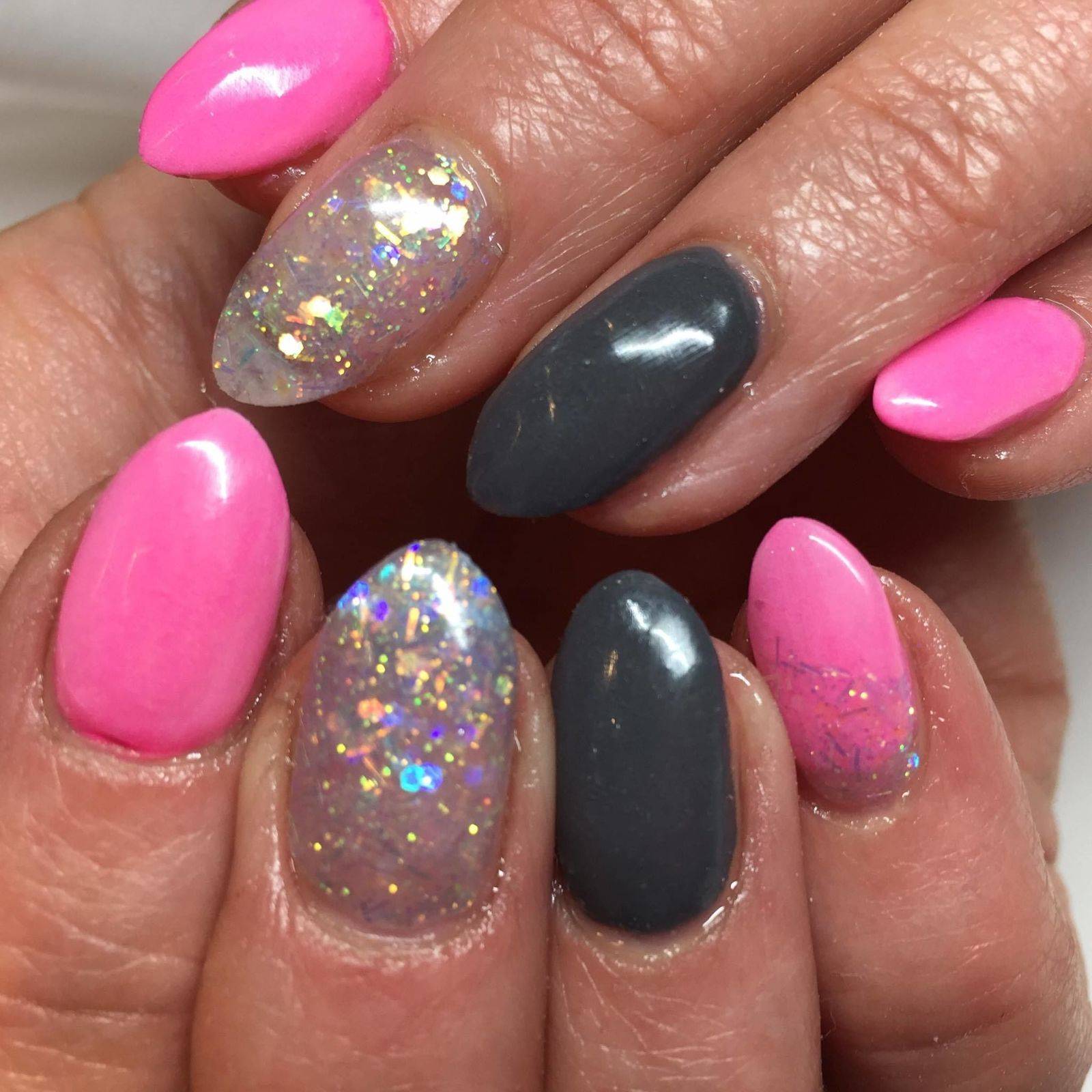 Especially for Jo... we seem to be really mixing up the colours this week!!! ☀️