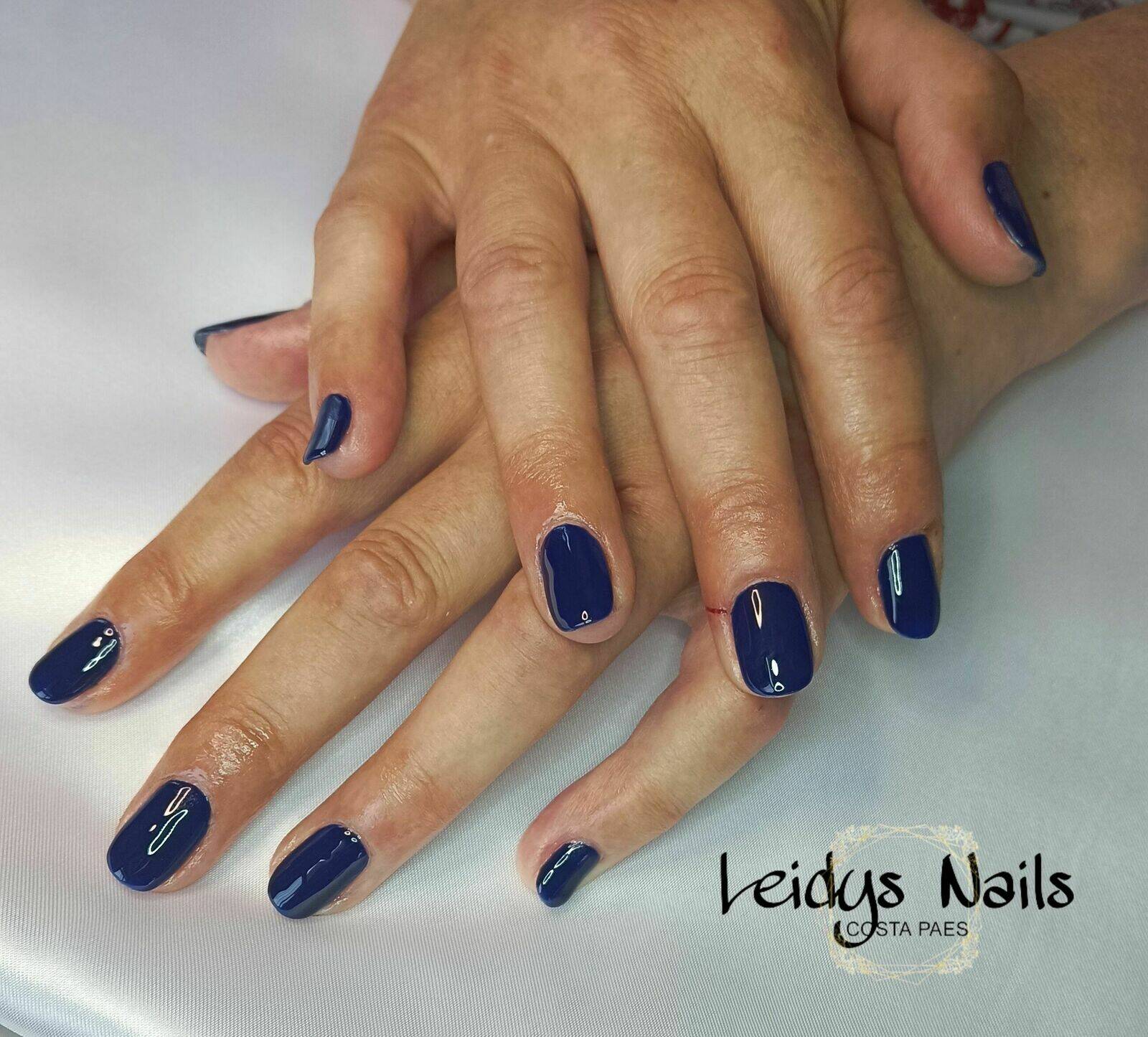 Vernis semi-permanent 