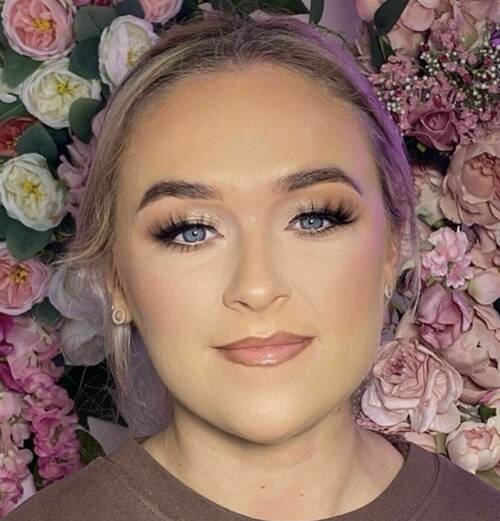 By Luci/Pretty Little Beauty