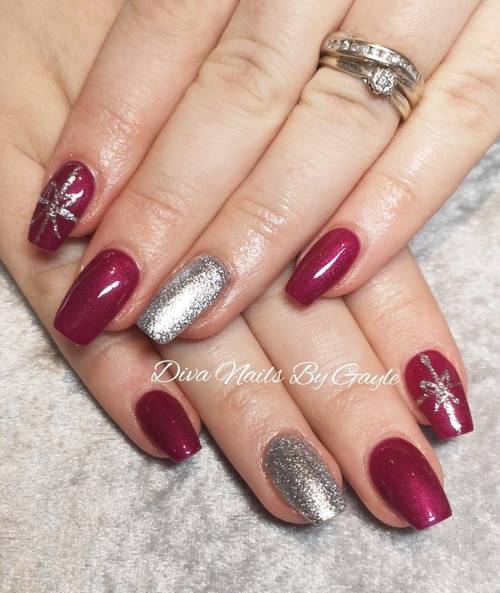 Berry and silver are always a popular combination