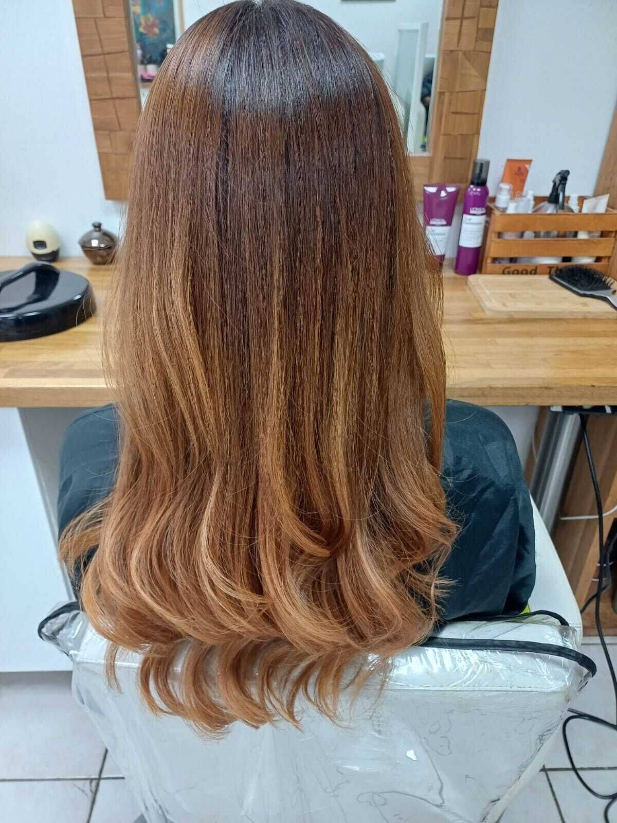 Soin hydratant Terra Coco sur cheveux frisés/ Après