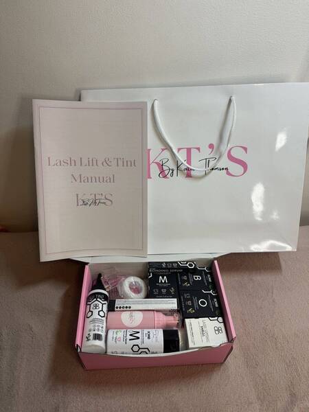 Lash lift and tint course 