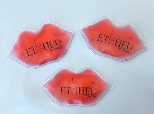 Ice pack for lips