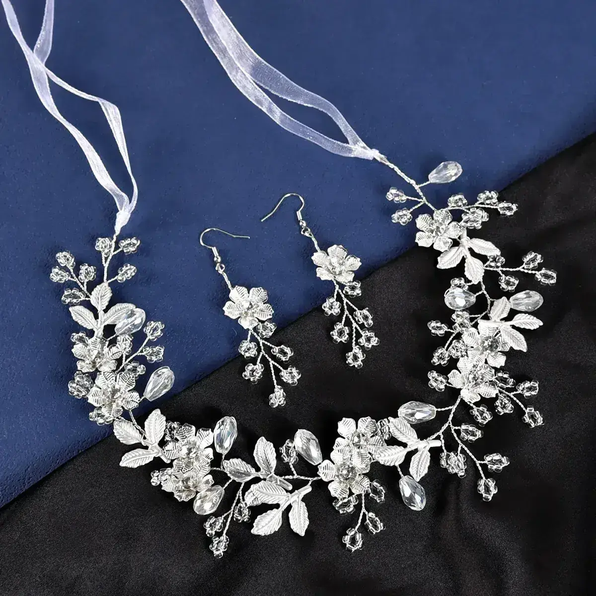 Bande cheveux et boucle d’oreilles 