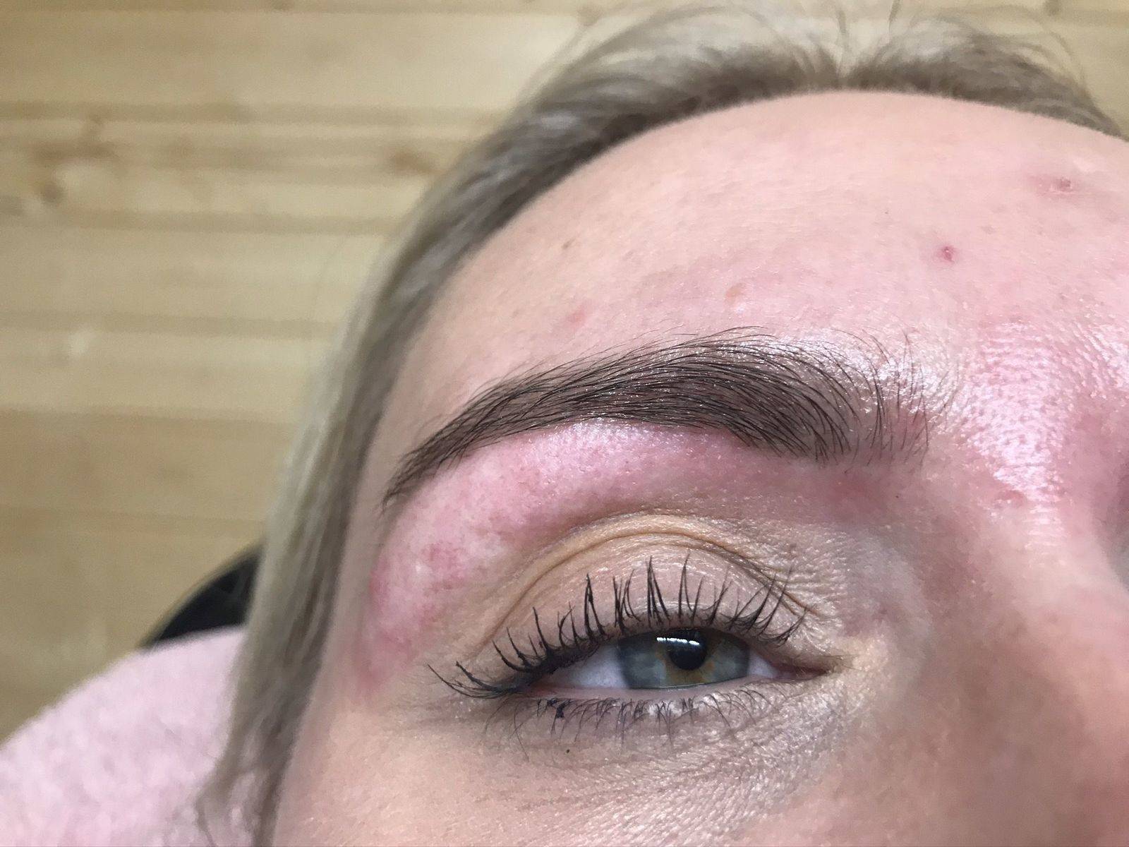 Lash tint ,  brow tint &shape 