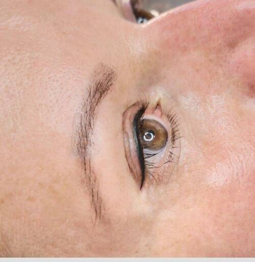 Permanent make-up Liedstrich 