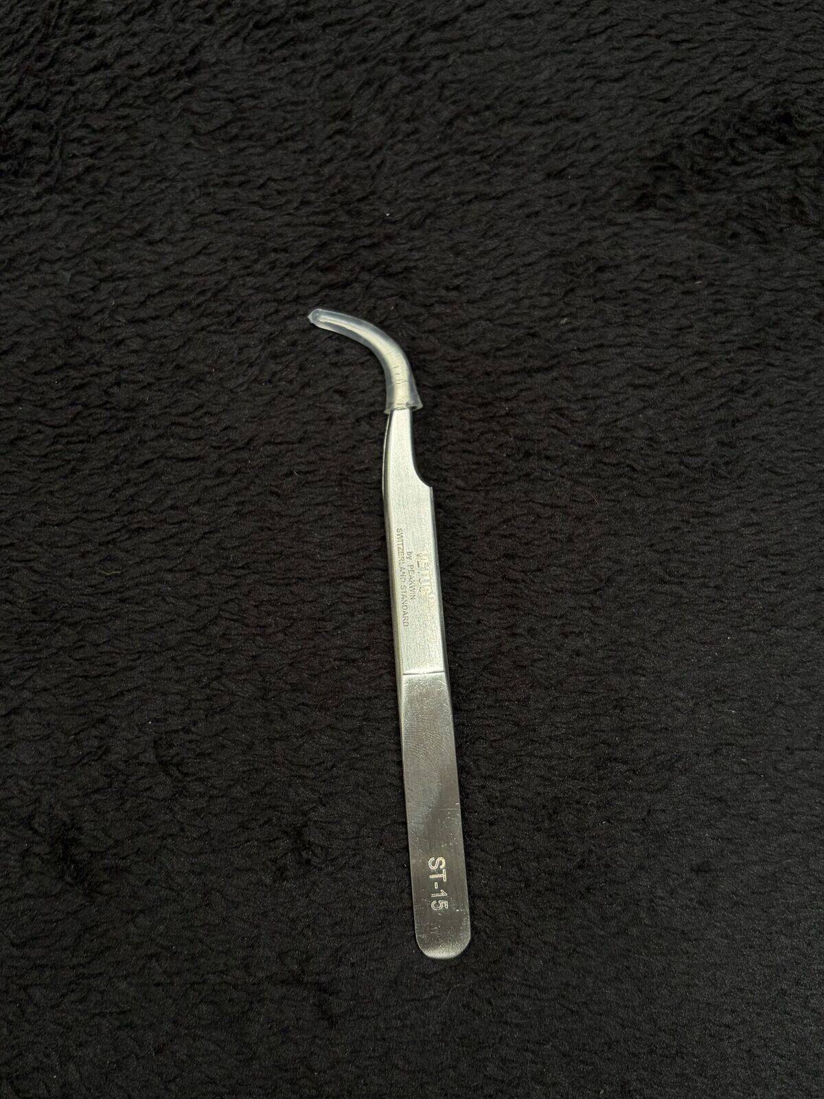 Pince volume courbée précision