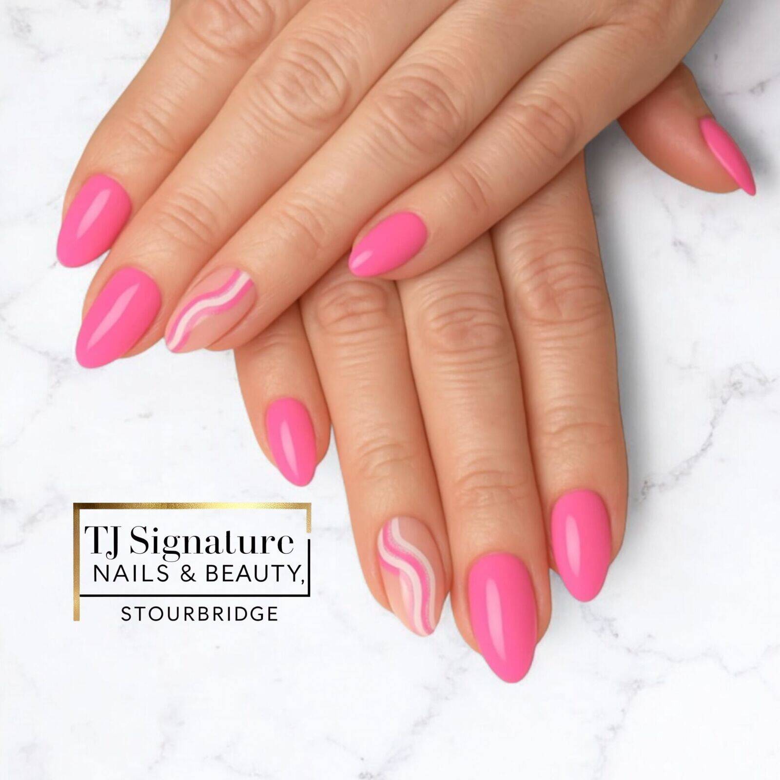 Bold and fun! 💖 Hot pink nails with soft wavy accents for a playful, modern look. Perfect for summer days ☀️