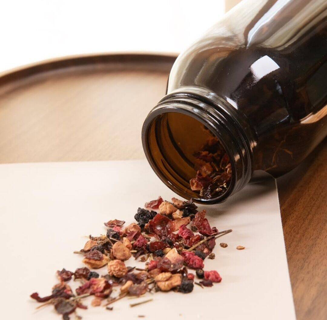 Infusion avec plantes non broyées pour profiter de tout ses bienfaits 