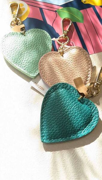 Porte clé en cuir Coeur / Bijou de sac