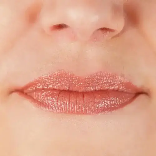 Rouge à lèvres classic nude
