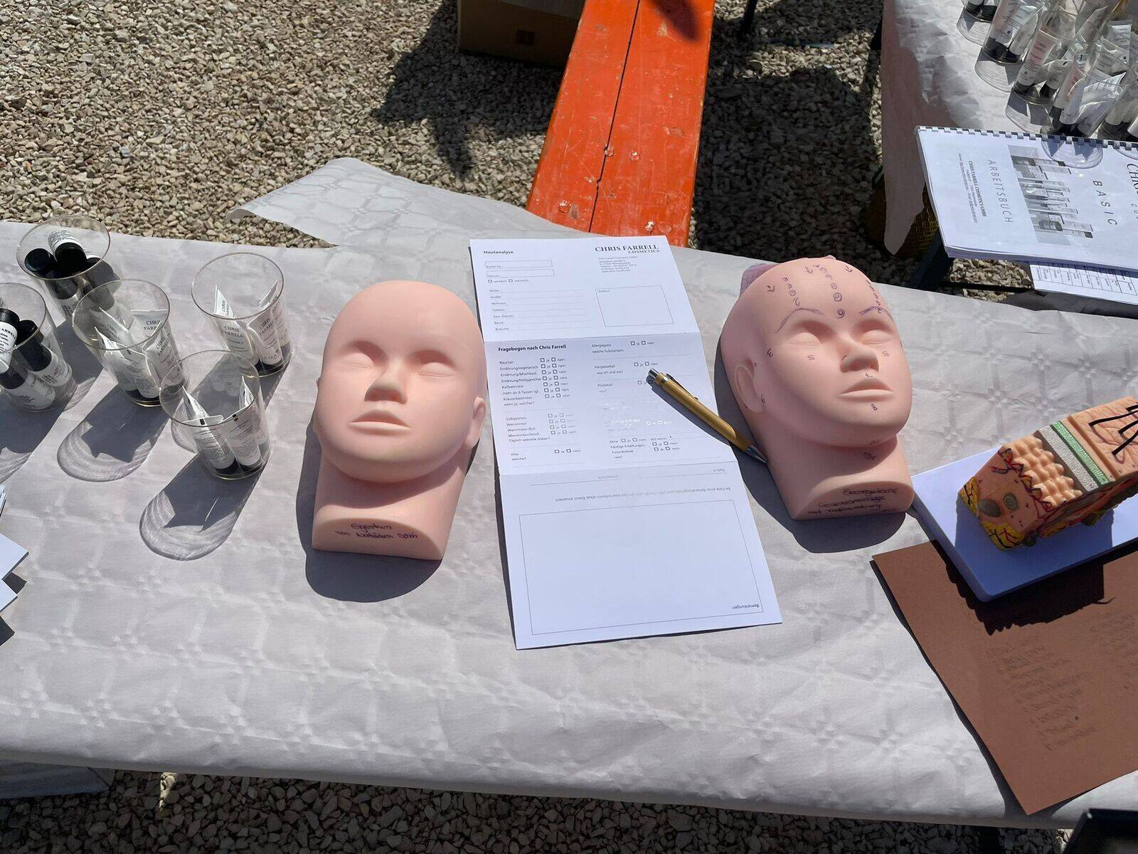 Ausstellung am Tag des Handwerks, hieran habe ich die Bioenergetische Gesichtsmassage mit Tiefenwirkung erklärt und demonstriert 