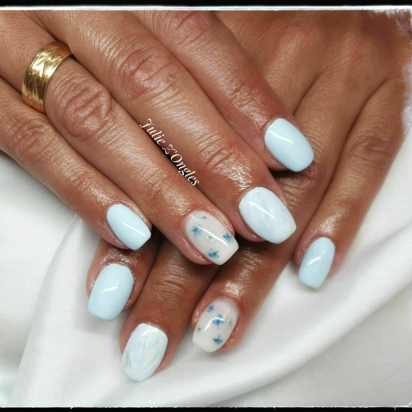 Remplissage Gel Nail art marbré et Incrustation de fleurs sécher 