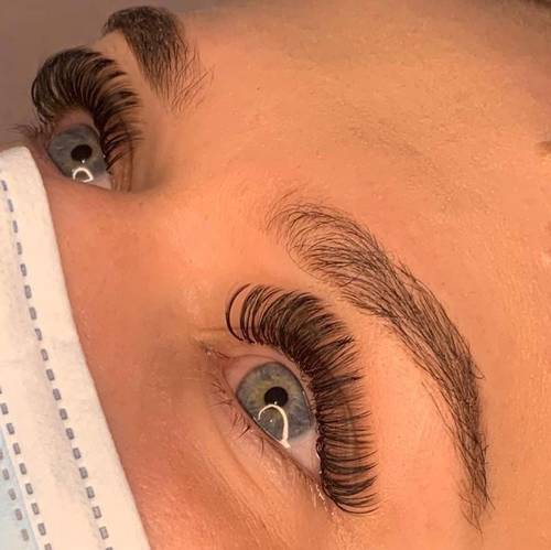 Russian lash extensions 