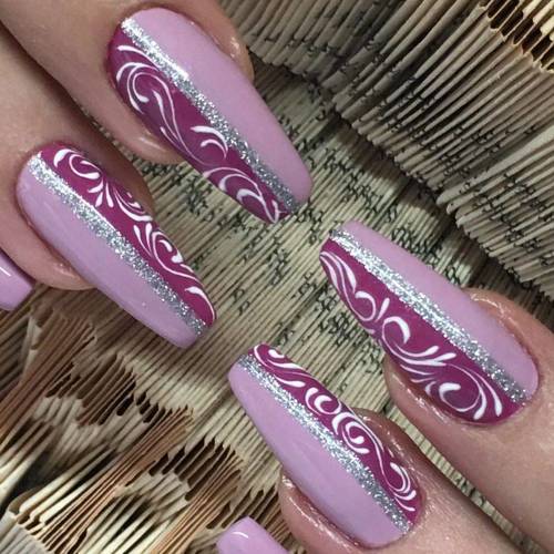 I feel I’m getting used to the application of the amazing @ikon.iq nails from @IrynaGiblettAB #polytek sculpted extensions with #hilda and #celine prima gel colours. #showscratch