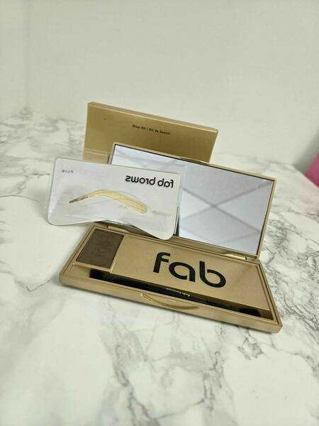 Poudre à sourcils Fab browz