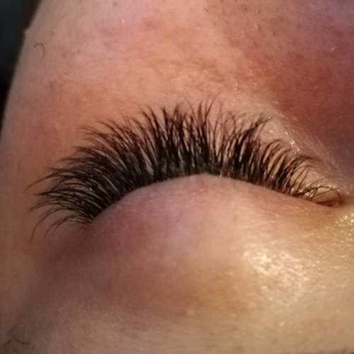 American volume lashes#americanvolume #novalash #novalashuk #novalashornothing  #novababe #novalashcertified sheenasbeautypod@bookinbeautiful.com