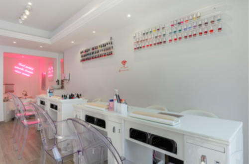 Rouge Paris 17ème Batignolles 