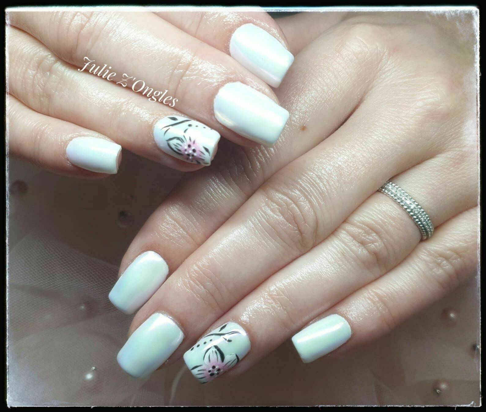 Renfort semi permanent nail art et effet aurora 