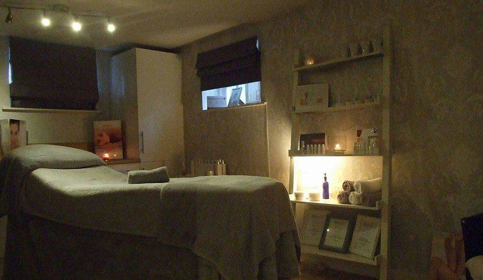 Fancy coming in out of the cold...away from the expected snow!!! In our Warm, Tranquil & Calming environment...you will leave feeling ready to face all weathers ❄️❄️