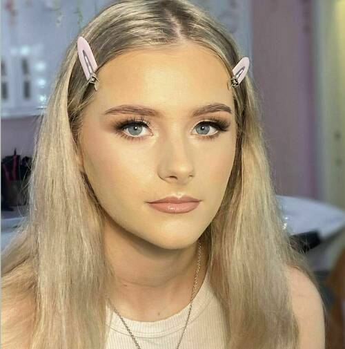 By Luci/Pretty Little Beauty