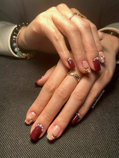 Burgundy, Fleurs et Perles