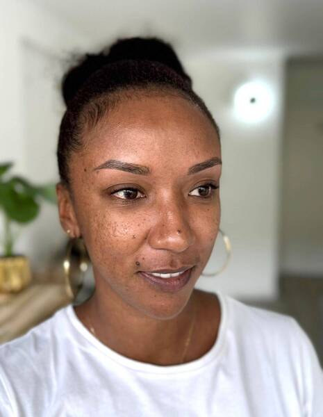 Épilation des sourcils : entretien mensuel