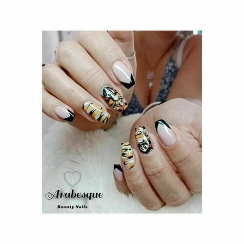 remplissage gainage et nail art à main levée