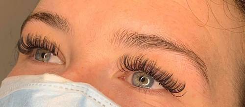 Natural Russian lashes 