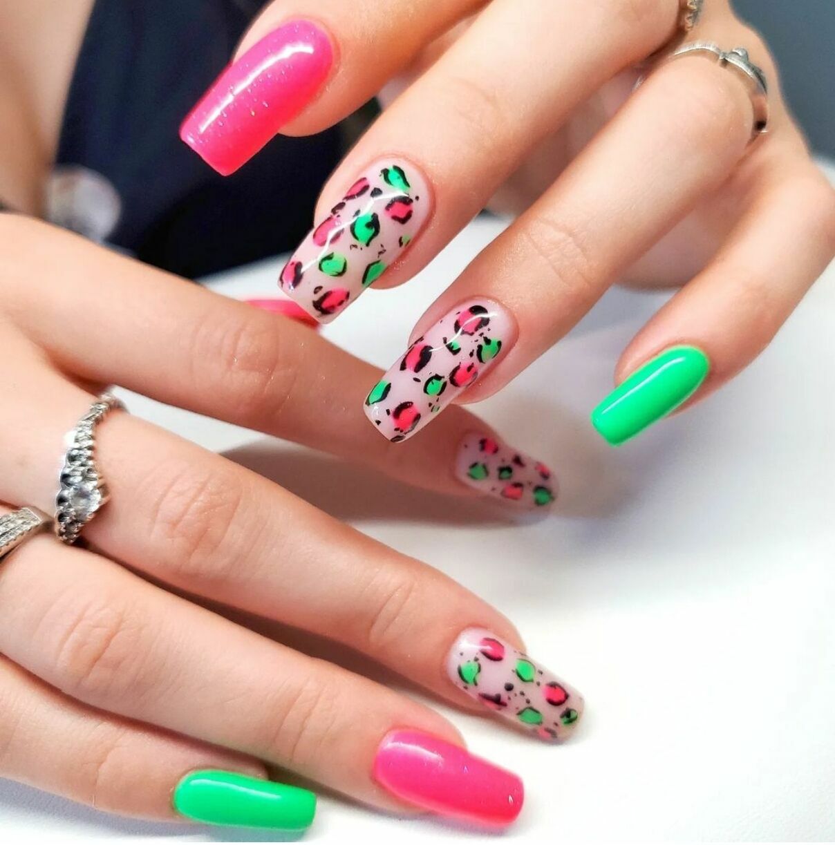 Gel sur ongles naturels et Nail-art 