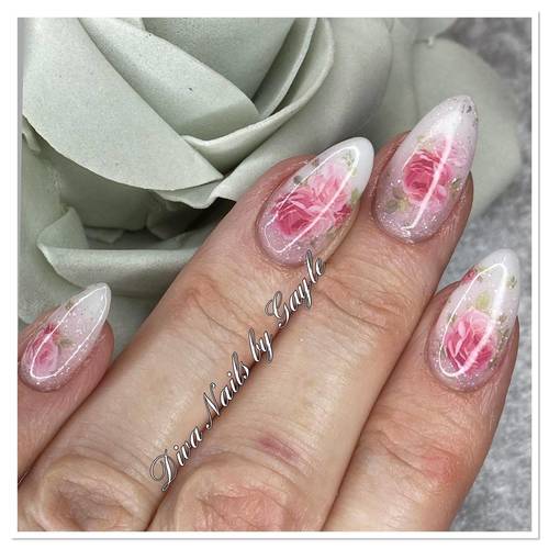 Slush fairy ombré acrylic with rose print