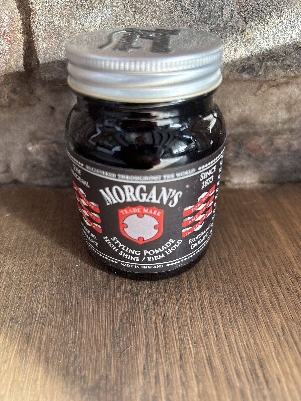 Morgans styling pomade high shine form hold