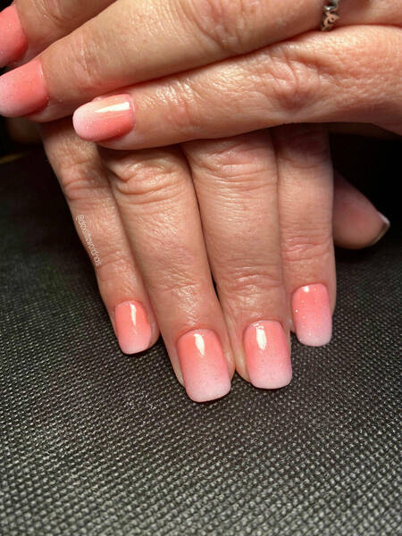Gradient Nails Corail finition Flash Effect