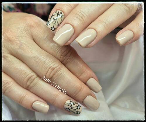 Renfort semi permanent et Nail art 