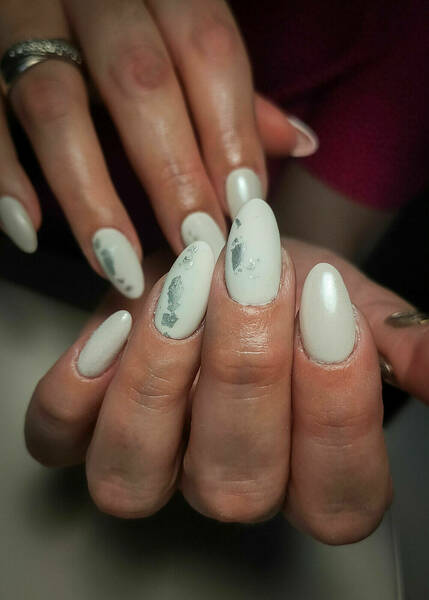 Manucure gel longueur nail art simple