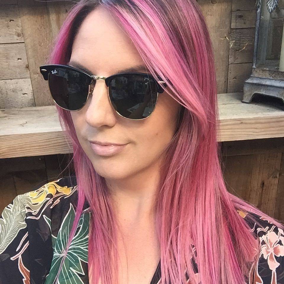 Happy Friday everyone! My new hair by the fab @emmasmithcolourspecialist  ❤️❤️❤️
