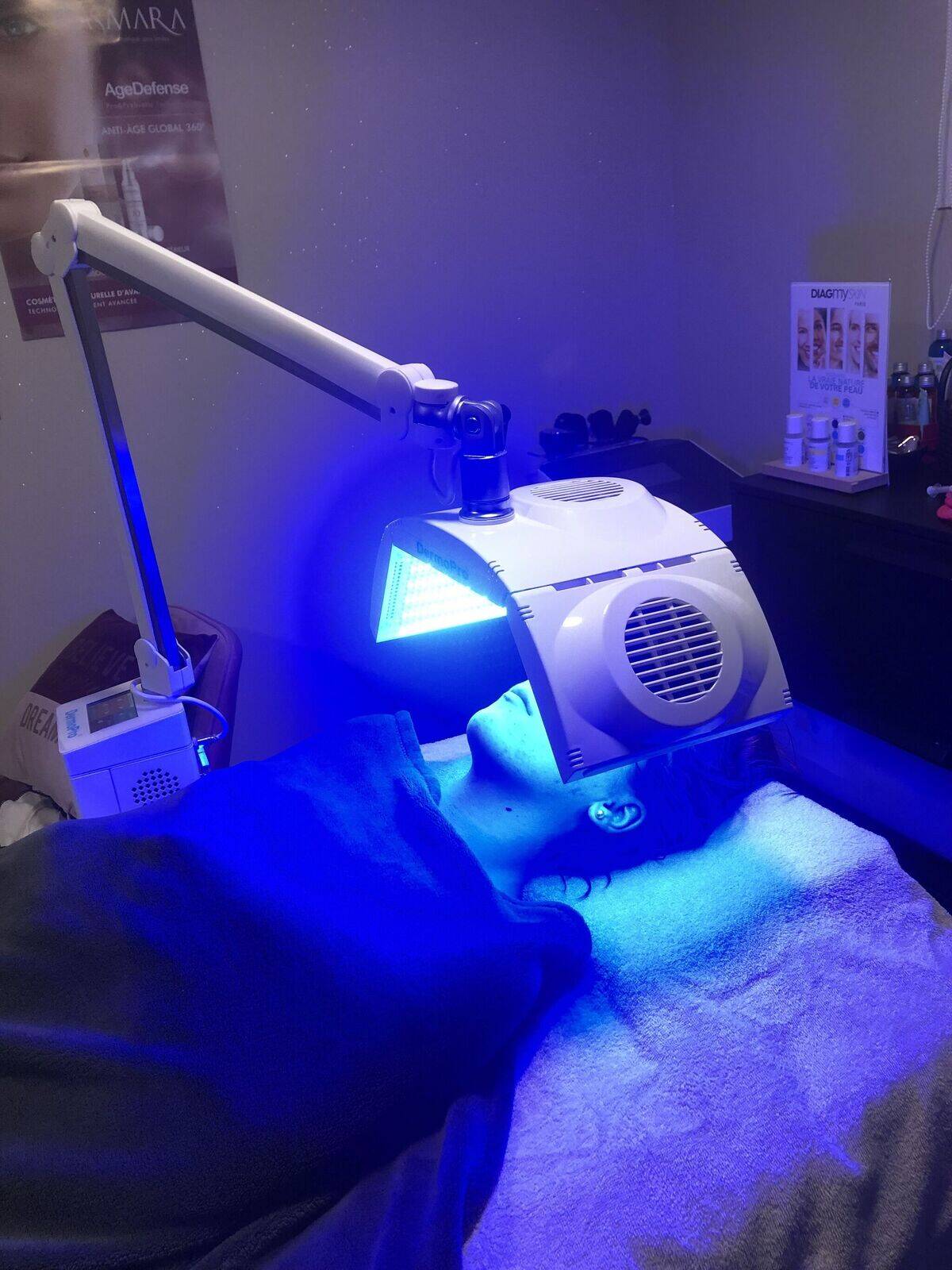 LA PHOTOTHÉRAPIE LED LLLT - 30 min x 10 séances