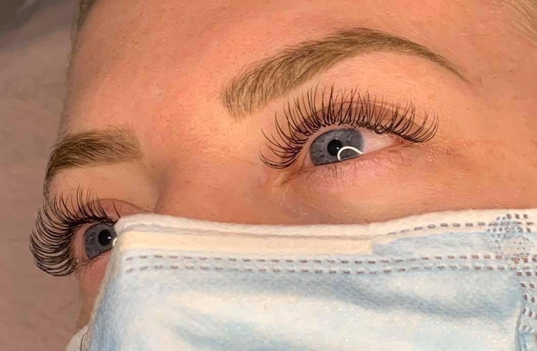 Classic lash extensions 