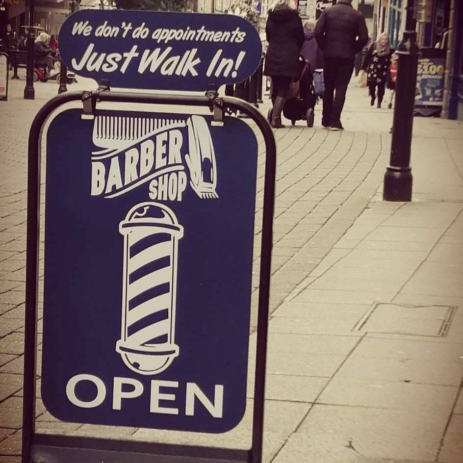 https://jjsthebarbers.nearcut.com