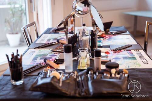 ATELIER MAKE-UP