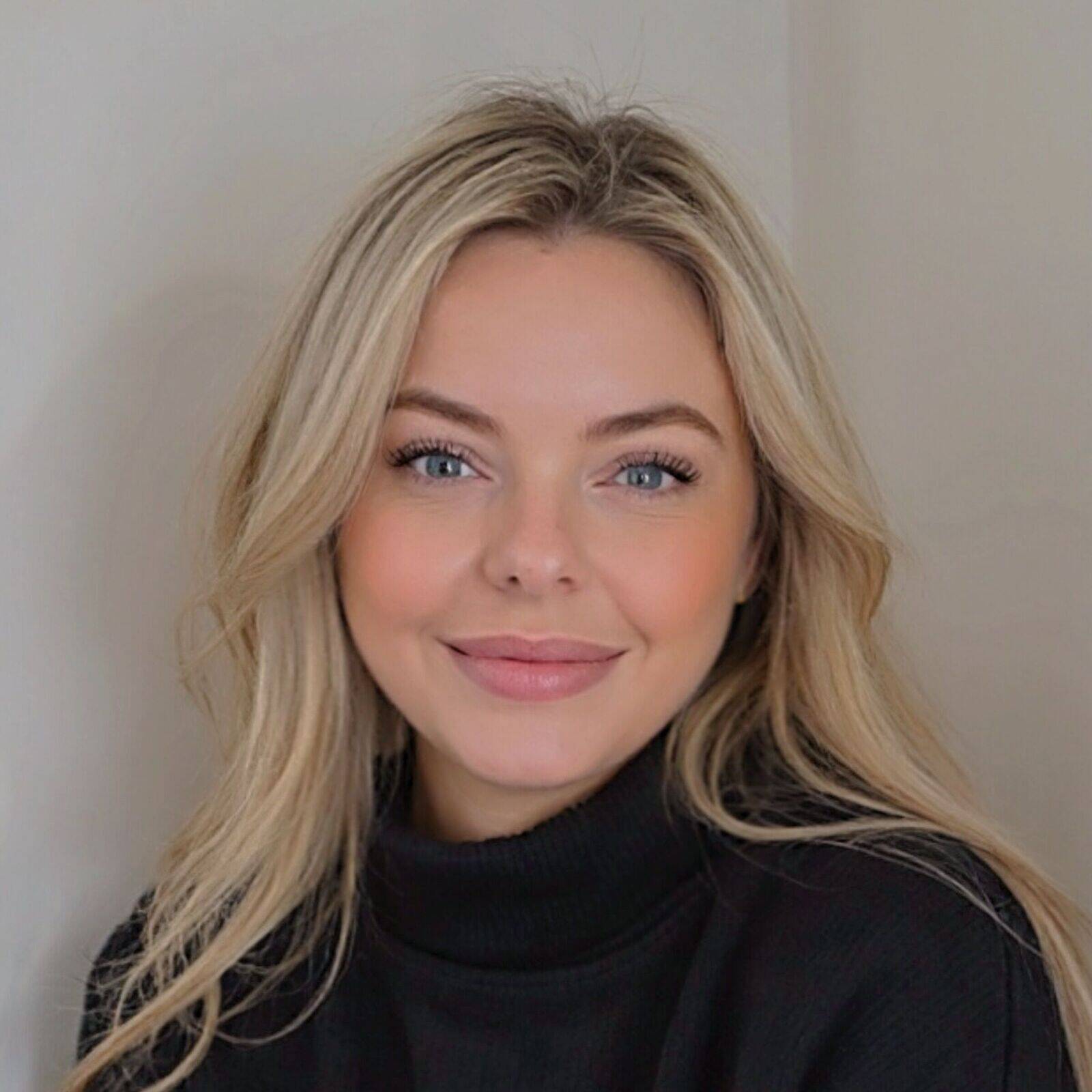 Jess 🤎 Owner of Honey. Hair &amp; Beauty.