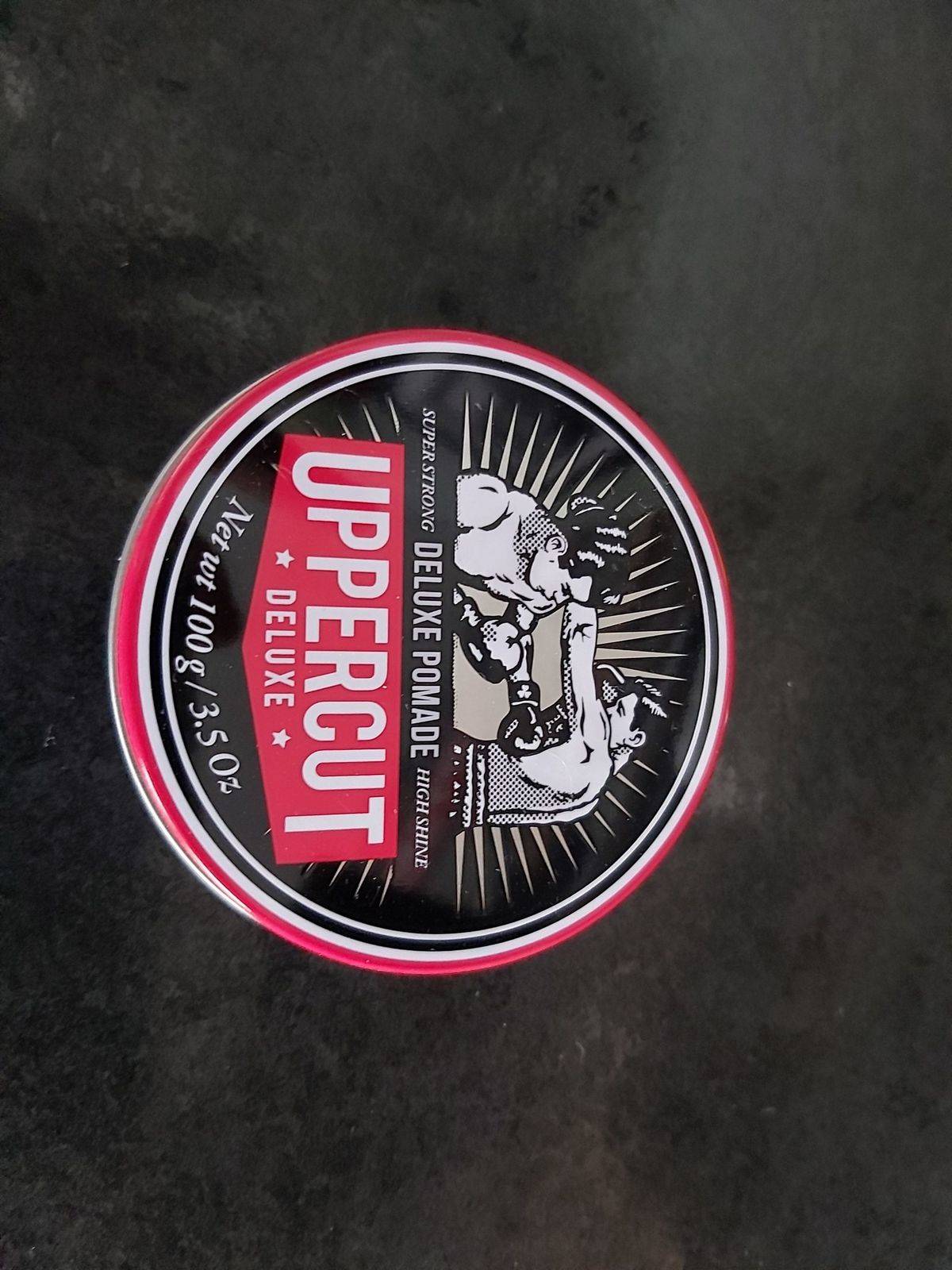 Uppercut deluxe pomade 