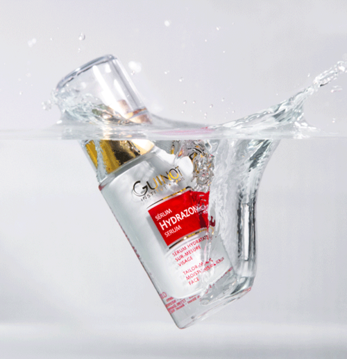 Sérum Hydrazone Sérum d'hydratation intelligente qui s’adapte à toutes les zones du visage.