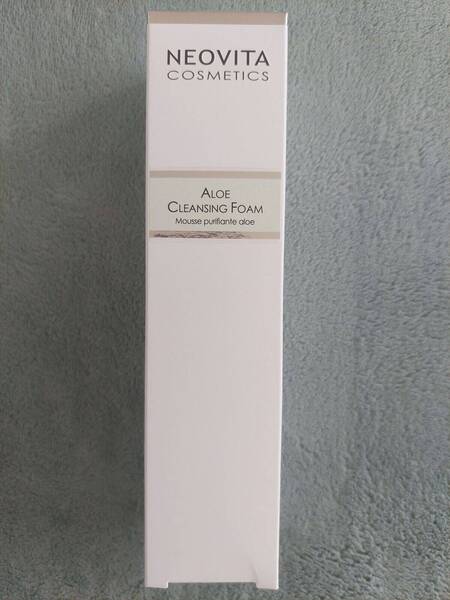NEOVITA  Cosmetics Aloe Cleansing Foam