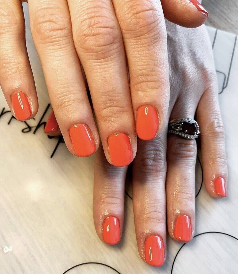 Pose de semi permanent mains 