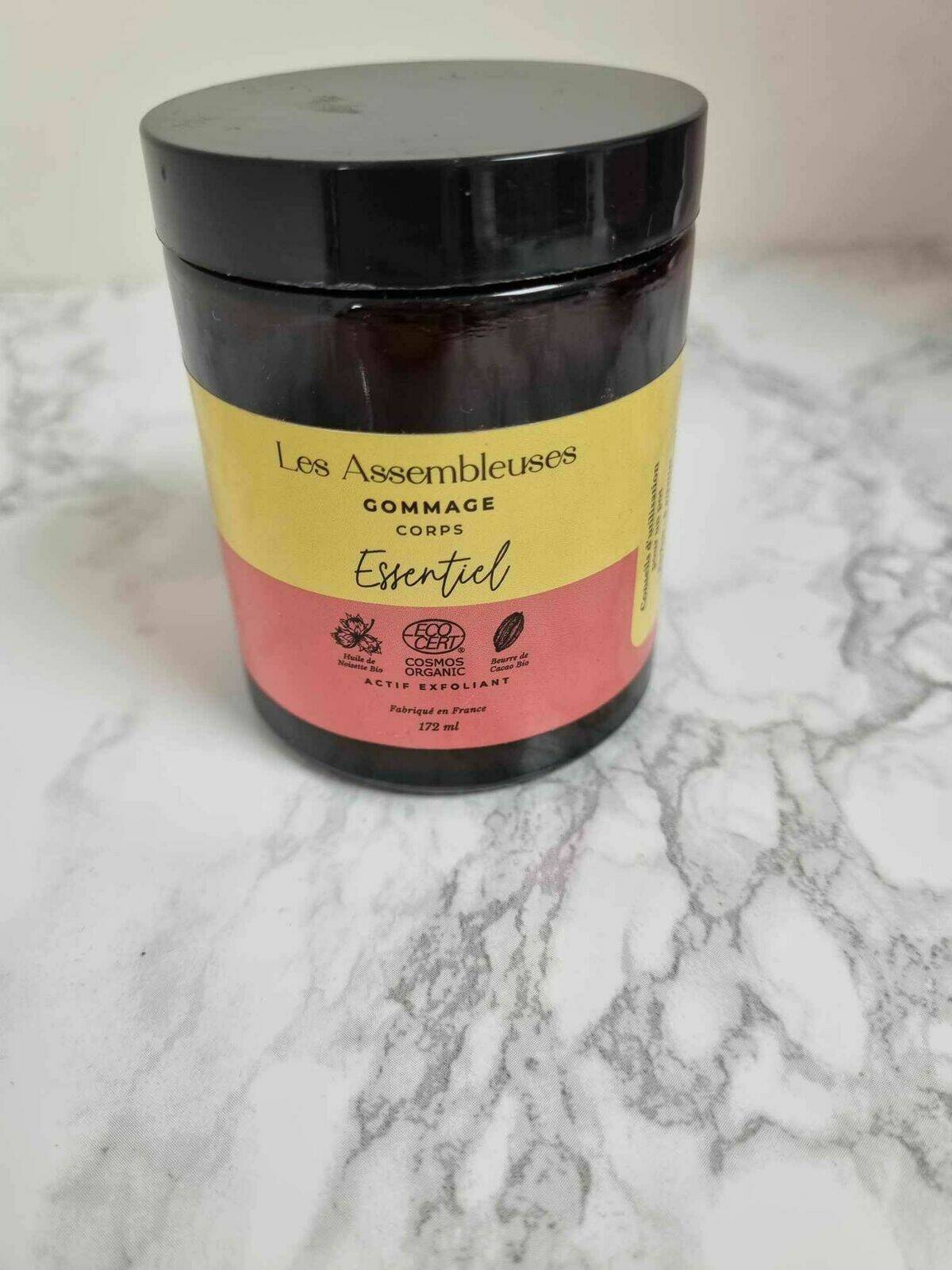 Gommage au sel essentiel 