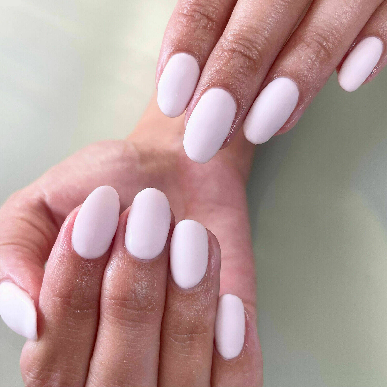 Shade “Peony” in Velvet Matte