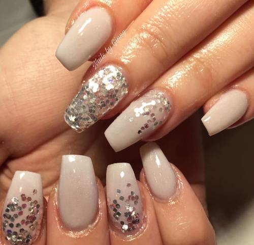 Happy hump day.. half way through a busy week for me.. who is looking forward to their weekend? ‍♀️