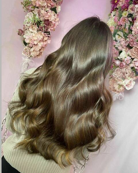 Beauty works extensions by Demi Macgillivray 